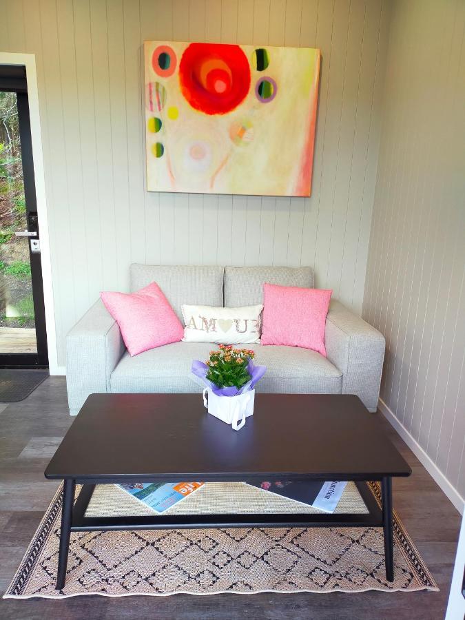 Secluded, Private Rural Retreat Mins From Warkworth -"Avondale" Minihouse Villa Екстериор снимка